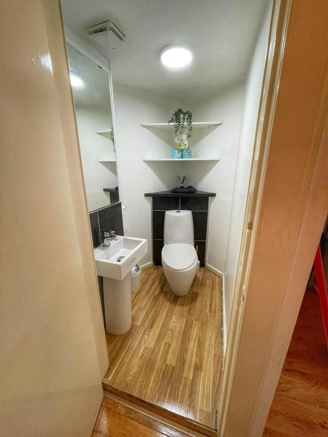 1 Bed Apartment EDI Exterior foto